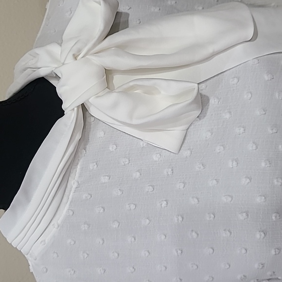 NWT Riley & Rae White Blouse - Picture 2 of 12